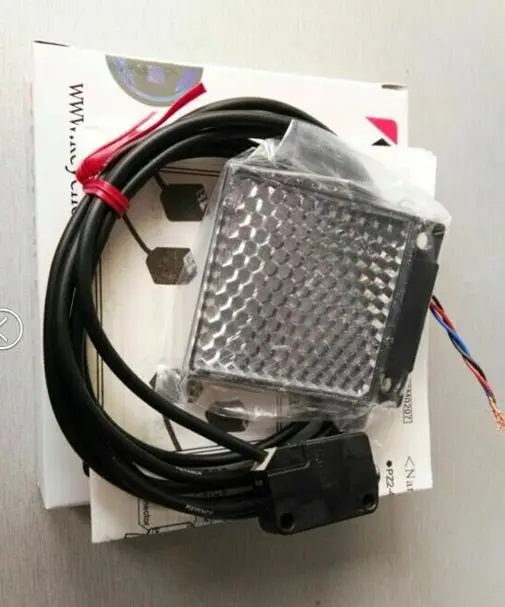 1PC NEW in box KEYENCE Sensor PZ2-62P PZ2 62P free shipping
