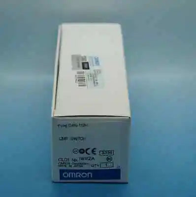 D4N-112H D4N112H 1PC NEW OMRON limit switch free shipping