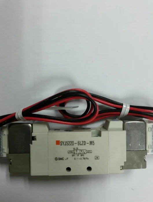 SYJ5220-5LZD-M5 SYJ52205LZDM5 1PC New SMC solenoid valve free shipping