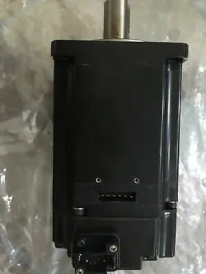 1pc new Yaskawa YASKAWA SGMJV-04AAA61