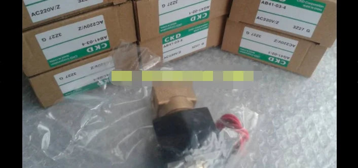 1PC  NEW  CKD   AB41-03-4-AC220V  AB41-03-4   AC220V   free  shipping