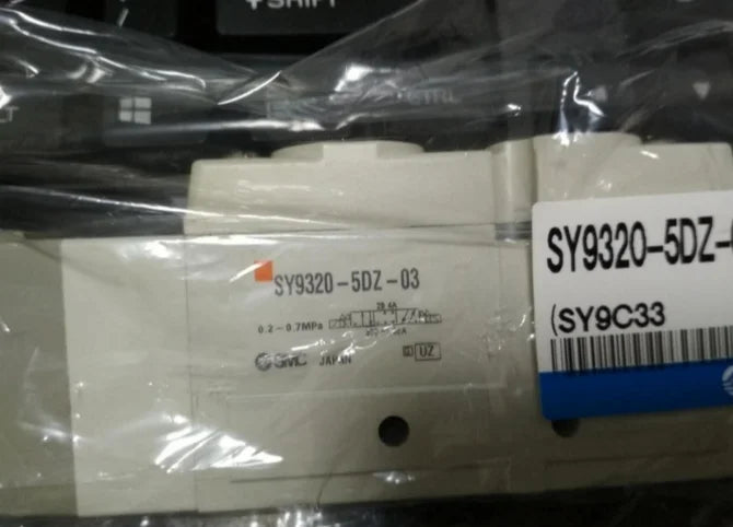 SY9320-5DZ-03 SY93205DZ03 1PC New SMC solenoid valve free ship