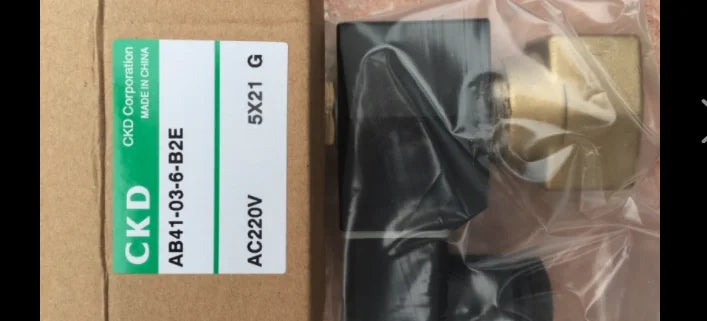 1PC  NEW  CKD  AB41-03-6-B2E-AC220V   AB41-03-6-B2E  AC220V  free  shipping