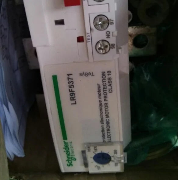 LR9F5371 132-220A 1PC New Schneider Thermal Overload Relay free shipping