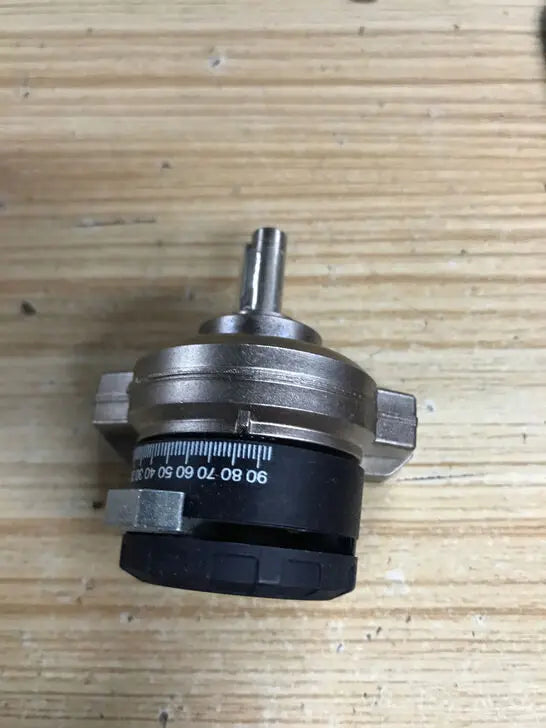 DSR-10-180-P 333927 DSR10180P 333927 FESTO vane type rotary drives NEW