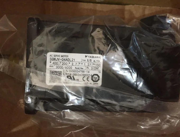 1PC New YASKAWA SGMJV-04ADL21  free ship