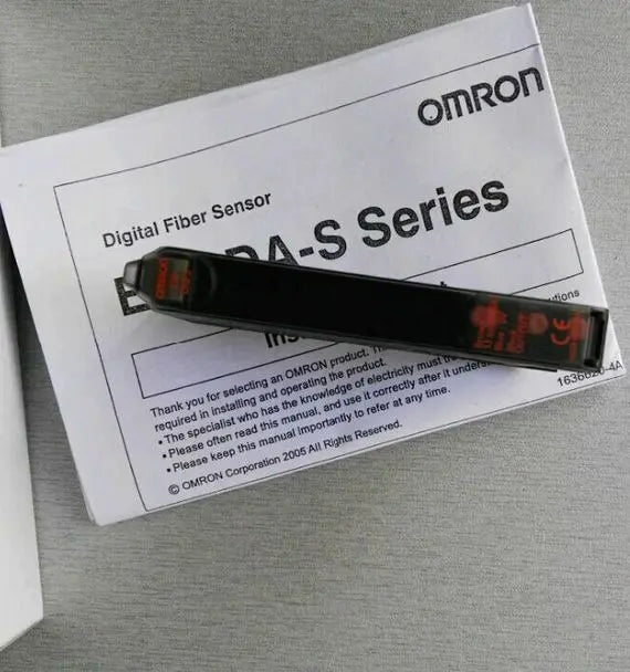 E3X-DA6-S E3X DA6 S 1PC NEW Omron Photoelectric Switch free shipping