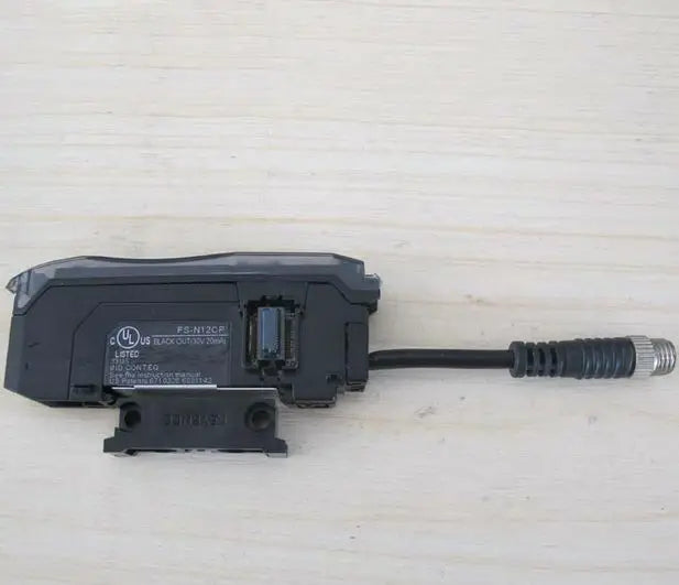 FS-N12CP FS N12CP 1PC New in box KEYENCE free shipping