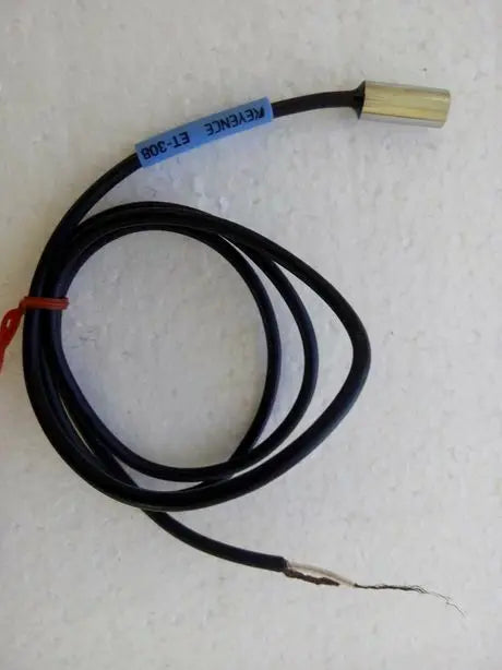 1PC New in box Keyence Proximity Sensor ET-308 ET 308 free shipping