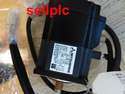 NEW IN BOX Mitsubishi AC Servo Motor HC-UF13B