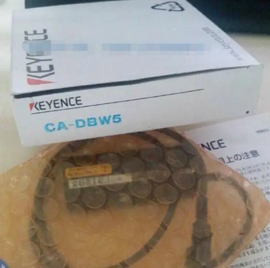1PC New in box Keyence CA-DBW5