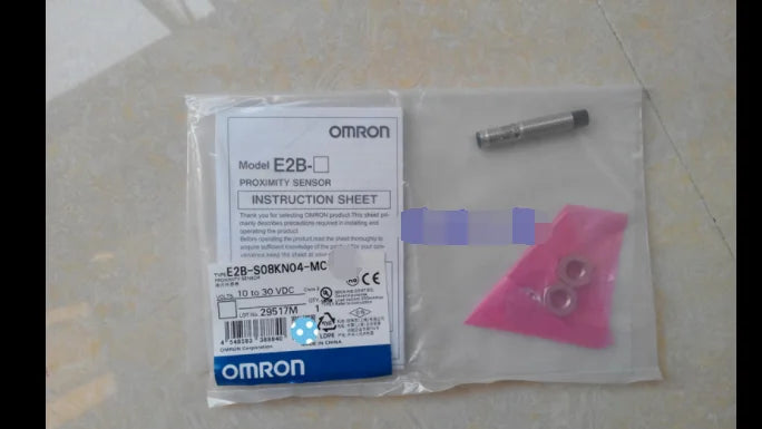1PC  NEW   Omron   E2B-S08KN04-MC     free  shipping
