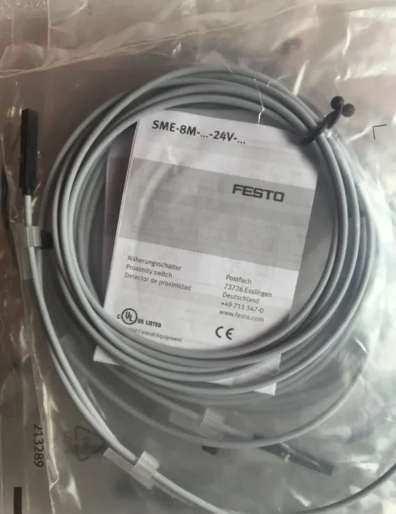 SME-8M-ZS-24V-K-2.5-OE 543872 1PC New FESTO Magnetic Switch free shipping
