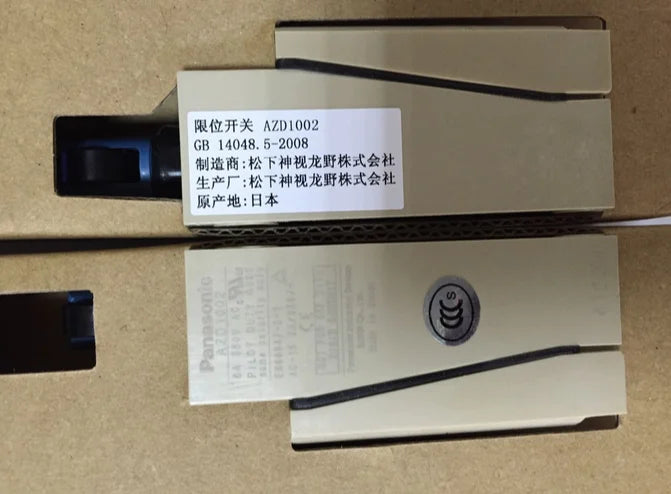 AZD1002 1PC New Panasonic micro switch free shipping