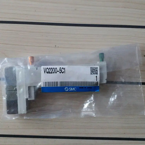 1PC   NEW    SMC   VQ2200-5C1    free   shipping