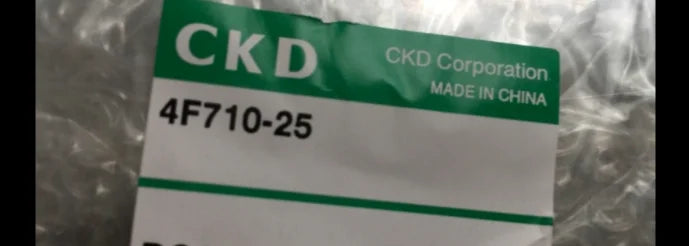 1PC NEW CKD 4F710-25-AC220V 4F710-25 AC220V free shipping