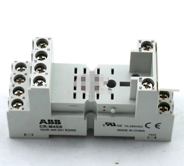 CR-M4SS CR-M4SS 1PCS new ABB Relay Socket free shipping