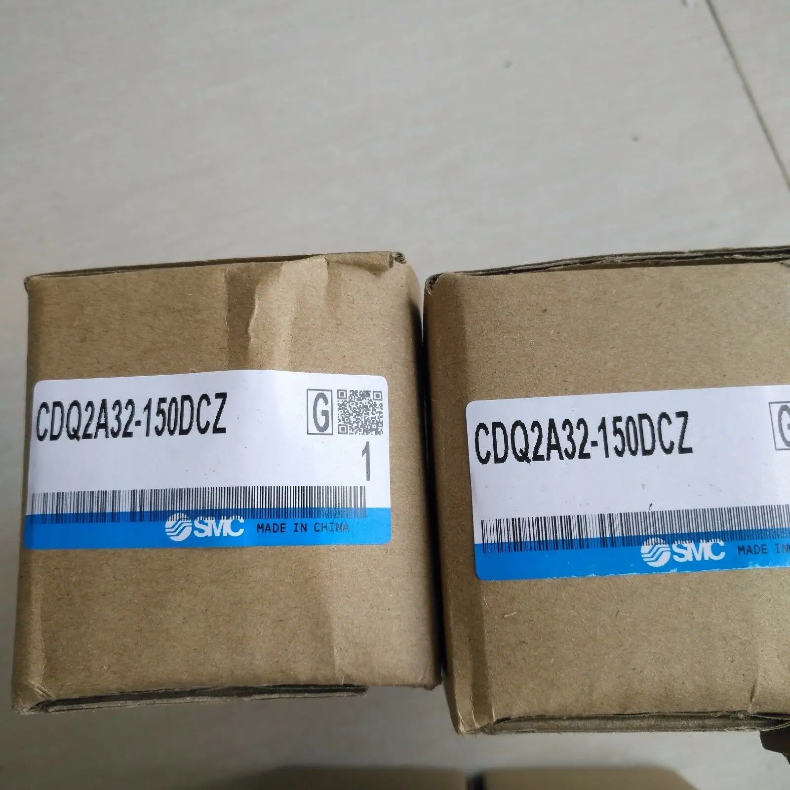 New SMC CDQ2A32-150DCZ cylinder free shipping