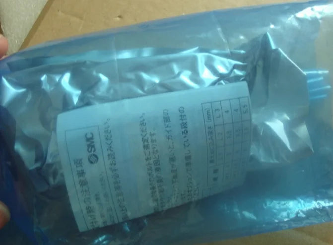 MXJ6-5CS MXJ65CS 1PC New SMC air cylinder free shipping