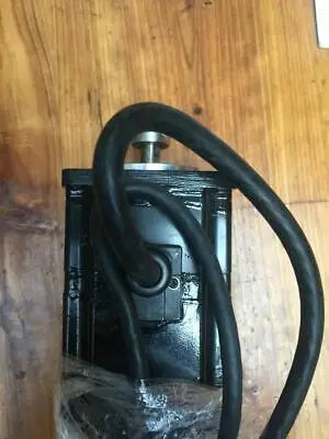 1pc new Yaskawa SGMPH-01AAE4C 100W