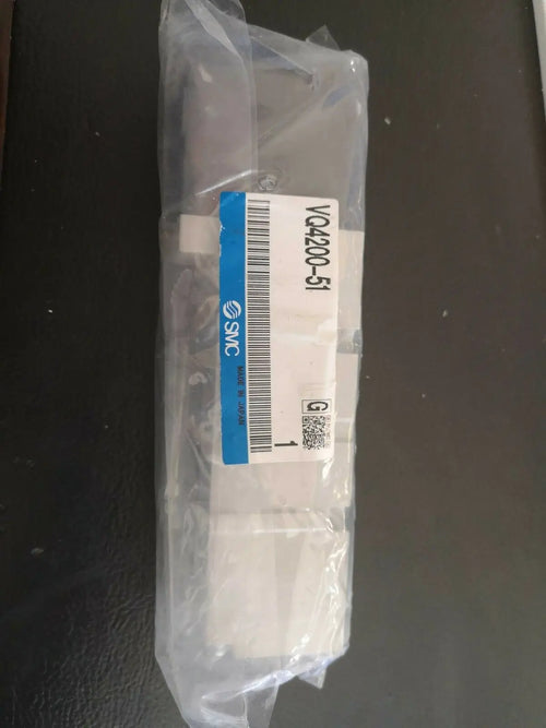 1PC   NEW    SMC   VQ4200-51   free   shipping