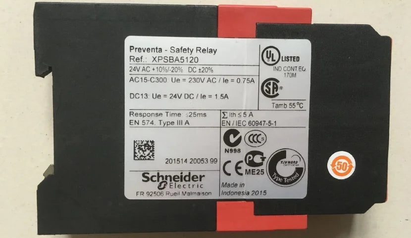 New Schneider Safety Relays XPSBA5120 free shipping