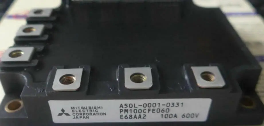 1PCS NEW MITSUBISHI PM100CFE-060 PM100CFE060 A50L-0001-033 MODULE Free shipping