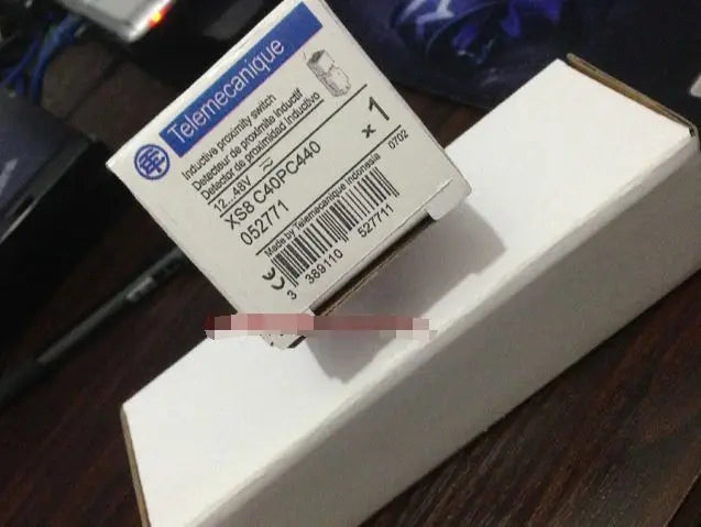 XS8-C40PC440 1pc NEW Schneider free shipping