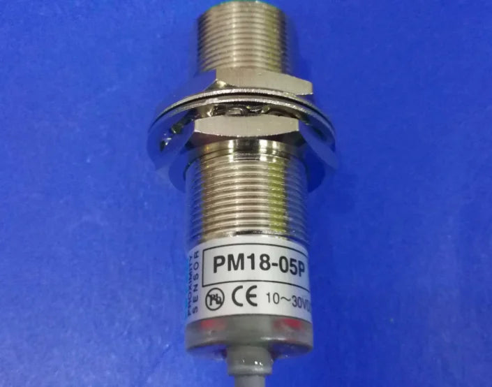 1pc FOTEK PM18-05P Proximity switch free shipping