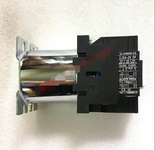 1PC  NEW   Tianshui 213   CJX4-25DF   220V   free  shipping