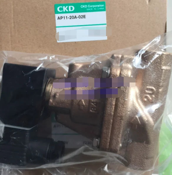 1PC  NEW  CKD  AP11-20A-02E-AC220V  AP11-20A-02E  AC220V  free  shipping
