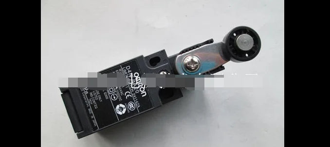 1PC  NEW   Omron      D4N-4A20     free  shipping