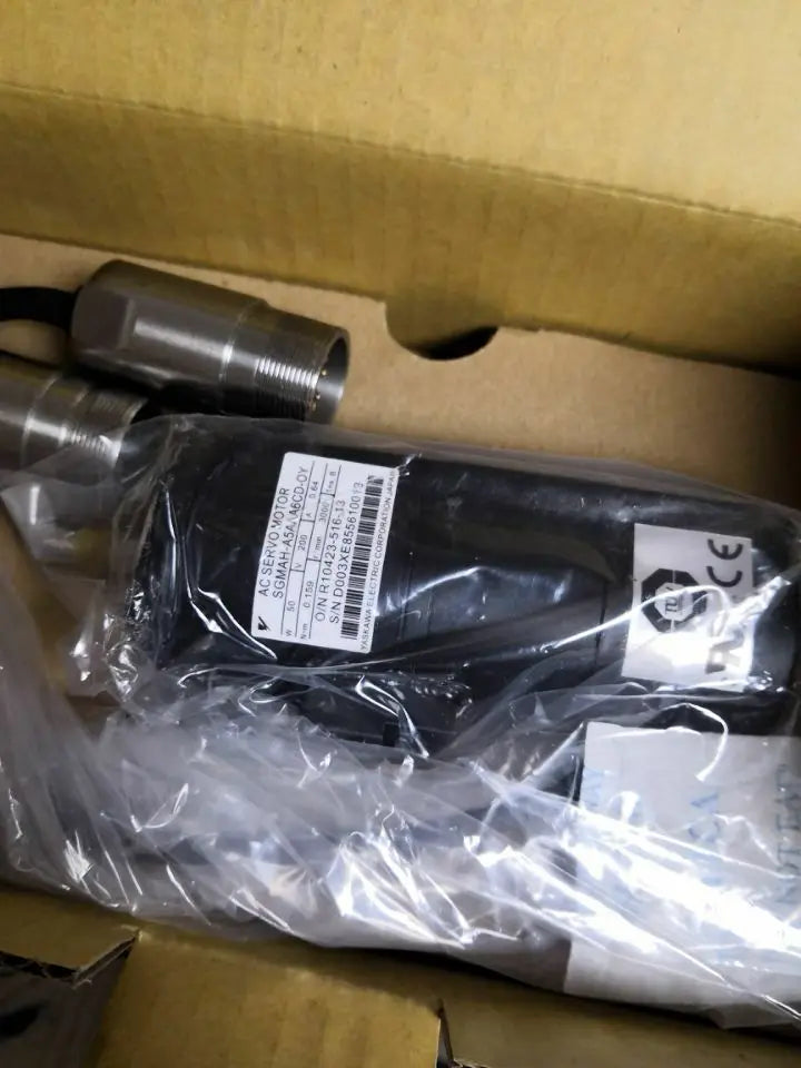 1PC new Yaskawa SGMAH-A5AAA-6CDOY SGMAH-A5AAA-6CD0Y
