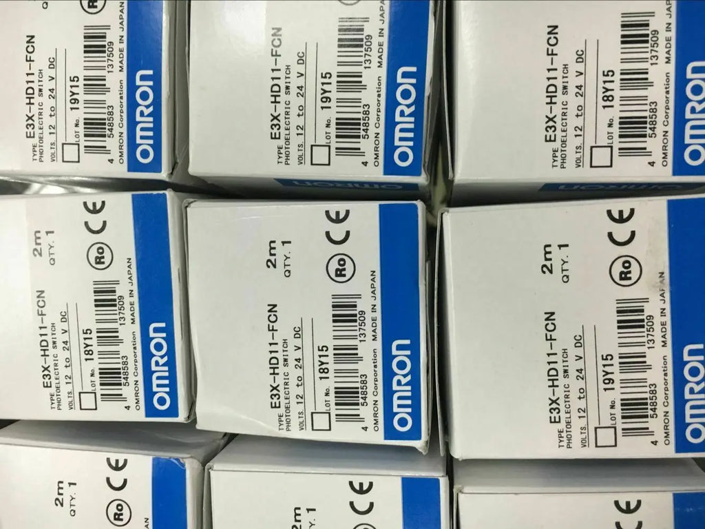 1PC   NEW   Omron    E3X-HD11-FCN     free   shipping