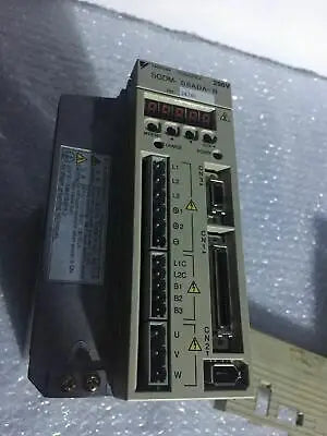 1pc new Yaskawa SGDM-08ADA-R 100W