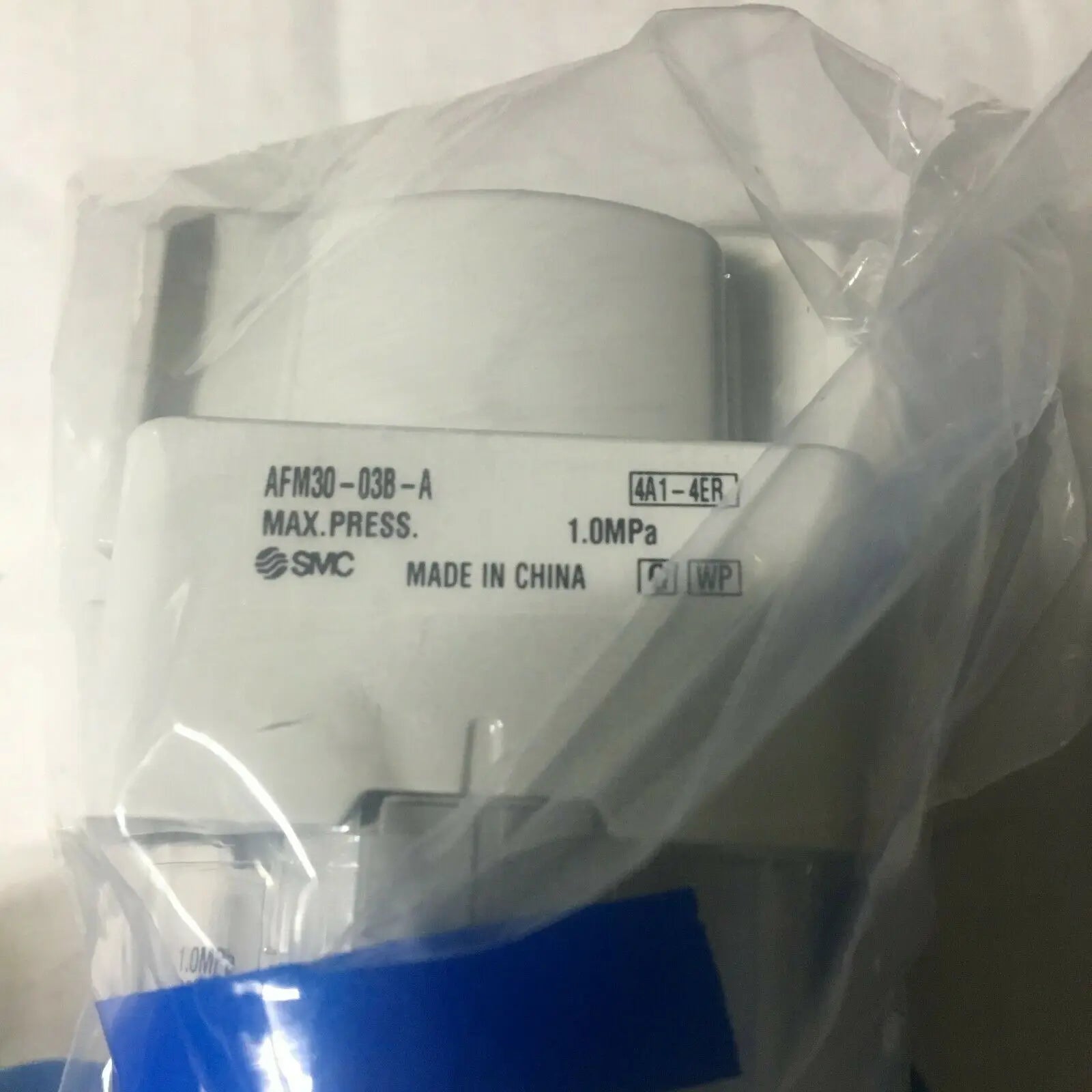 1PC NEW SMC AFM30-03B-A free shipping