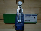 XCK-J10541 XCKJ10541 NEW IN BOX Schneider Limit Switch free shipping