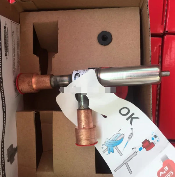 1PC   NEW   CAREL    E2V35BSM01    free  shipping