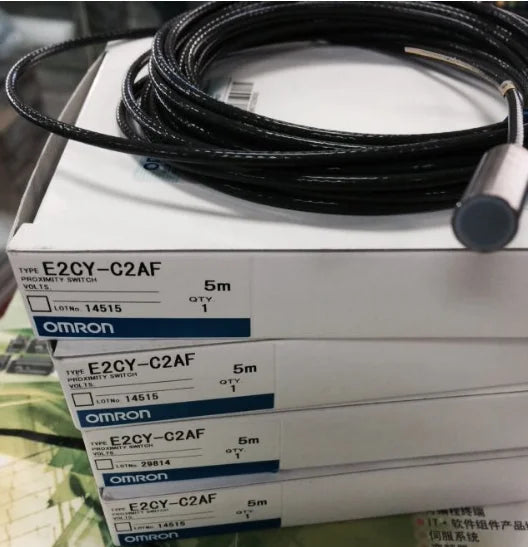 New  Omron  E2CY-C2AF  Sensor proximity switch induction  free shipping