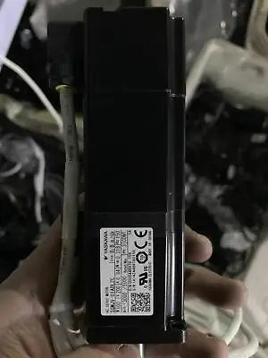 1pc new Yaskawa SGMJV-01ADL2C