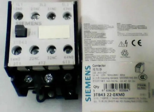 3TB4322-0XM0 3TB43 22-0XM0 220VAC New in box SIEMENS Contactor free ship