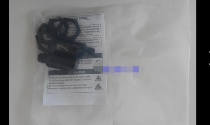 1PC  NEW   Omron   E3FA-VP21    free  shipping