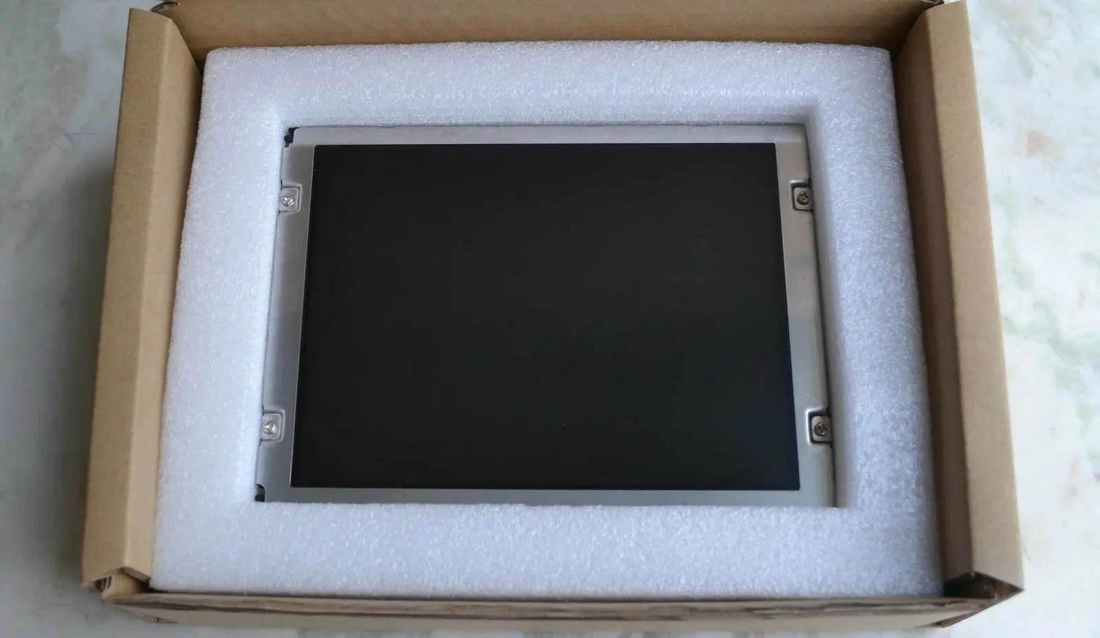 NEW in box MITSUBISHI LCD MDT962B-4A