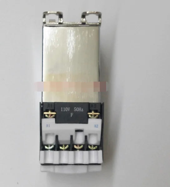 1PC  NEW   Tianshui 213   CJX4-1210DT   DC220V   free  shipping