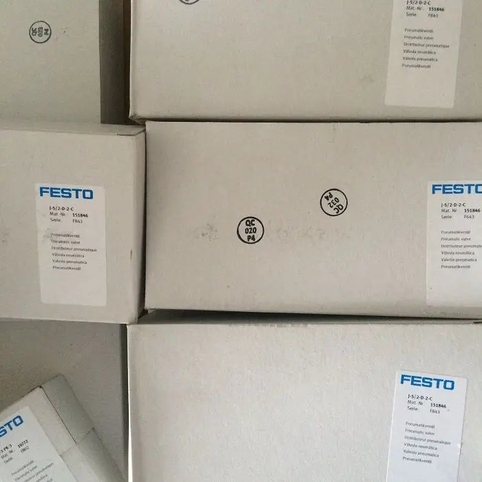 J-5/2-D-2-C J5/2D2C 151846 FESTO pneumatic valve NEW