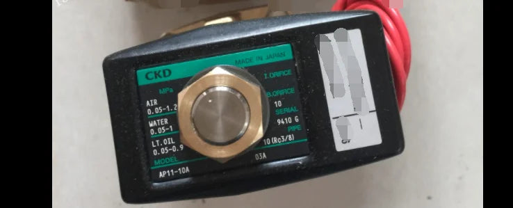 1PC  NEW  CKD  AP11-10A-03A-AC110V  AP11-10A-03A  AC110V  free  shipping