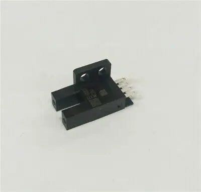1pc new OMRON EE-SX677