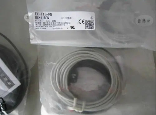 New  PANASONIC SUNX  EX-11B-PN  Photoelectric switch  free shipping