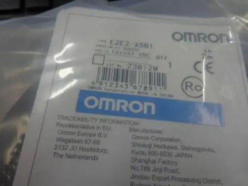New  Omron  E2E2-X5B1  Proximity Switch  free shipping
