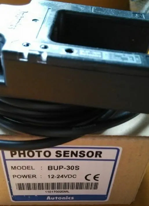 BUP-30S BUP30S 1PC NEW Autonics sensor free shipping